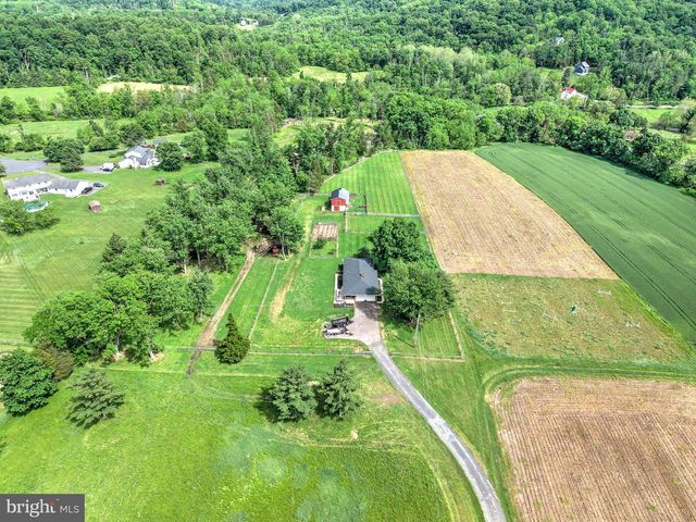 141 GREEN HILL RD, Barto, PA 19504