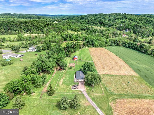 141 GREEN HILL RD, Barto, PA 19504