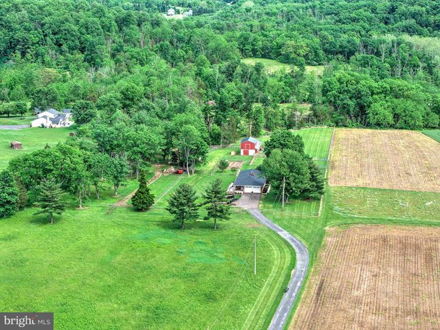 141 GREEN HILL RD, Barto, PA 19504