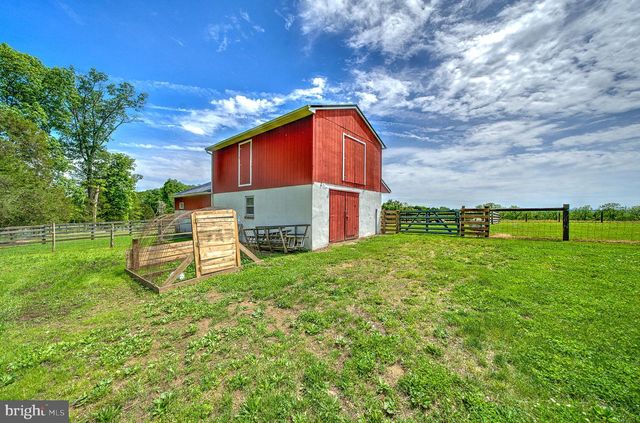 141 GREEN HILL RD, Barto, PA 19504