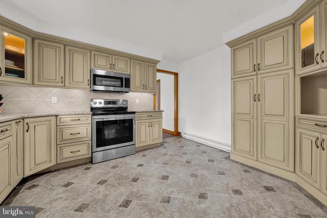 141 GREEN HILL RD, Barto, PA 19504