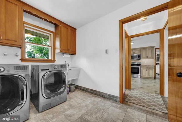 141 GREEN HILL RD, Barto, PA 19504