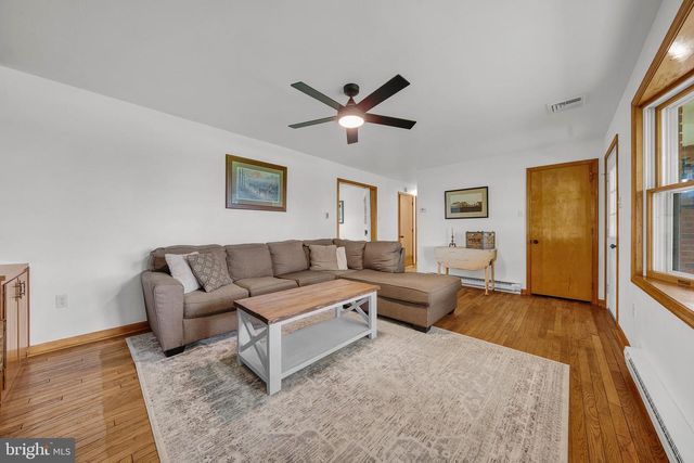 141 GREEN HILL RD, Barto, PA 19504