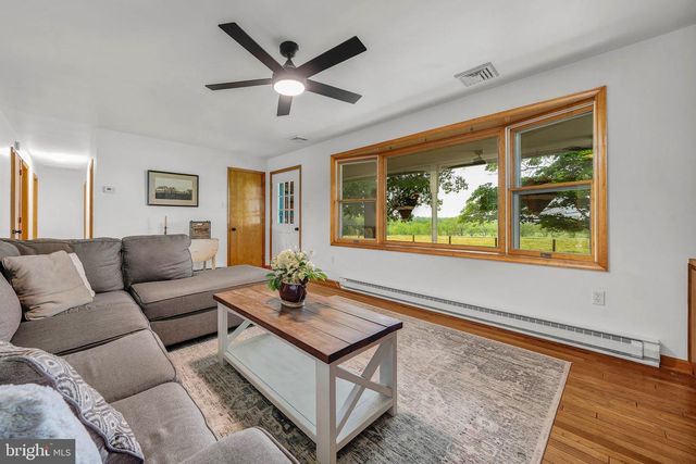 141 GREEN HILL RD, Barto, PA 19504