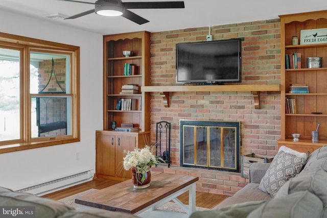 141 GREEN HILL RD, Barto, PA 19504