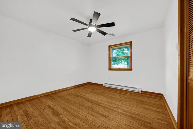 141 GREEN HILL RD, Barto, PA 19504