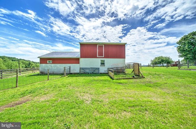 141 GREEN HILL RD, Barto, PA 19504