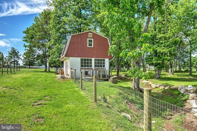 141 GREEN HILL RD, Barto, PA 19504