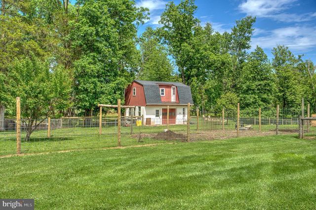 141 GREEN HILL RD, Barto, PA 19504
