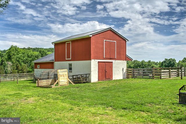 141 GREEN HILL RD, Barto, PA 19504