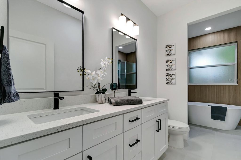 Image 26 of property listing at 1005 W MAHONEY STREET, Plant City, FL 33563