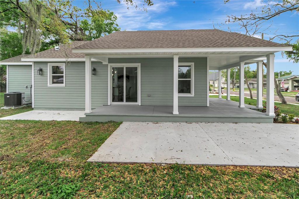 Image 45 of property listing at 1005 W MAHONEY STREET, Plant City, FL 33563