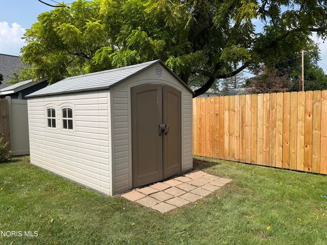 1111 Kurtz Street, Maumee, OH 43537
