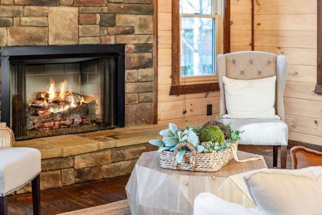 161 Windy Valley Trail, Blue Ridge, GA 30513