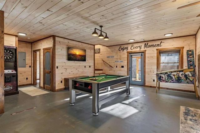 161 Windy Valley Trail, Blue Ridge, GA 30513