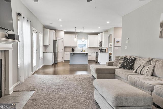 4201 Cornwall Drive, Forsyth, GA 31029