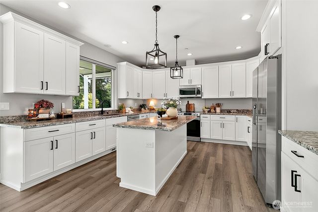 28905 71st Ave E, Graham, WA 98338