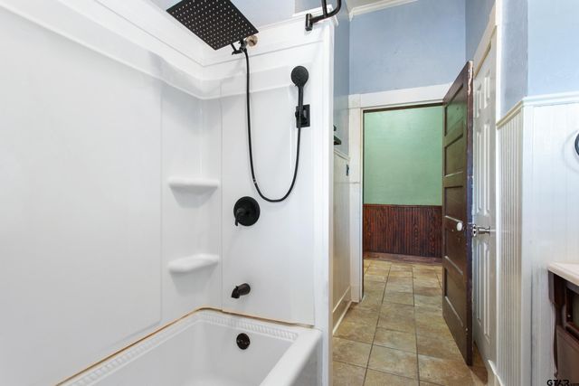 307 W South St., Lindale, TX 75771
