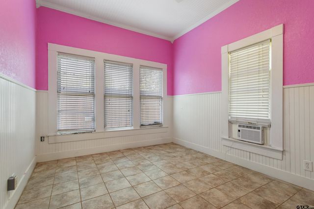 307 W South St., Lindale, TX 75771