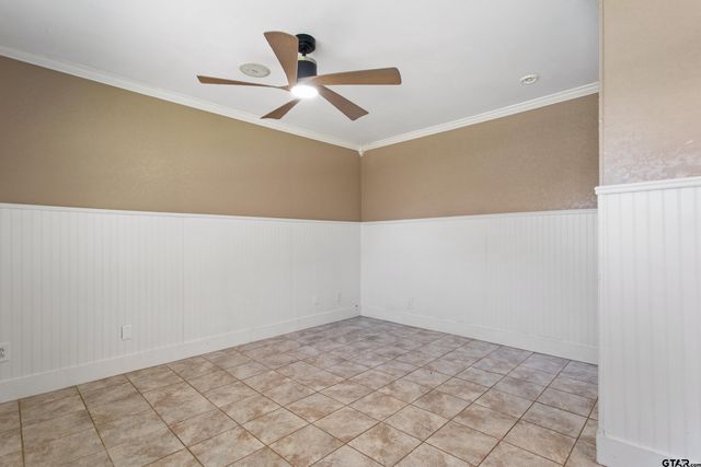 307 W South St., Lindale, TX 75771