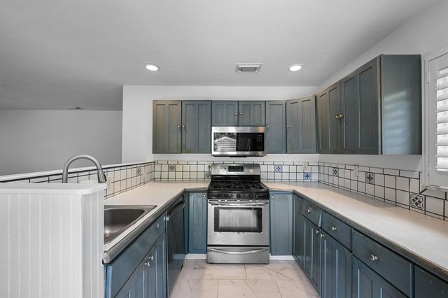 1915 Lake Avenue, West Palm Beach, FL 33401
