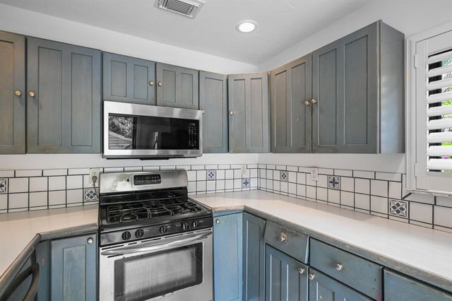 1915 Lake Avenue, West Palm Beach, FL 33401