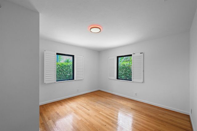 1915 Lake Avenue, West Palm Beach, FL 33401
