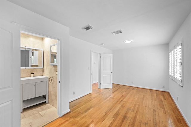 1915 Lake Avenue, West Palm Beach, FL 33401