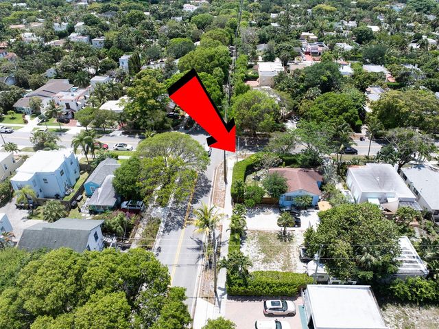 1915 Lake Avenue, West Palm Beach, FL 33401