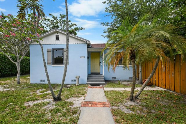 1915 Lake Avenue, West Palm Beach, FL 33401