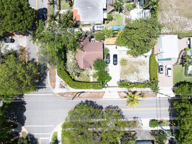 1915 Lake Avenue, West Palm Beach, FL 33401