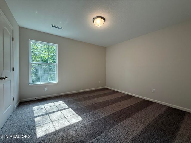 3527 Crimson Circle, Maryville, TN 37801