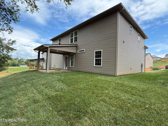 3527 Crimson Circle, Maryville, TN 37801