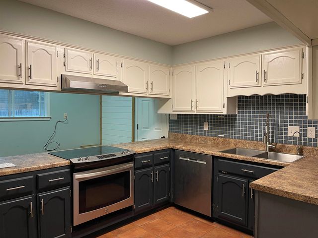 9346 GLEN BIRNIE LN, Lakeland, TN 38002