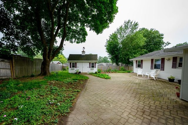 79 Brookville Ave, Brockton, MA 02302