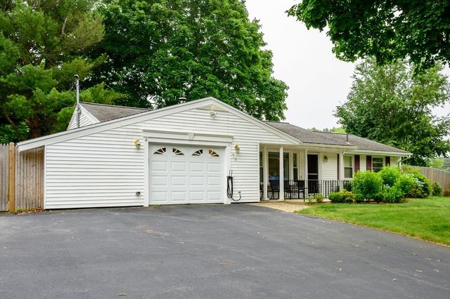 79 Brookville Ave, Brockton, MA 02302