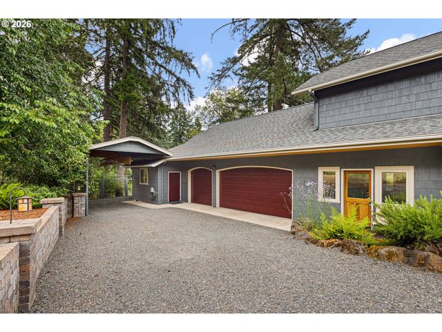 1949 GRAHAM Dr, Eugene, OR 97405