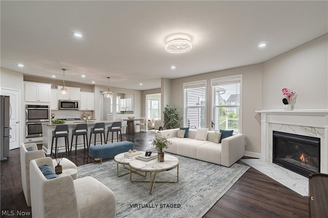 10194 Corbetts Lane, Twinsburg, OH 44087