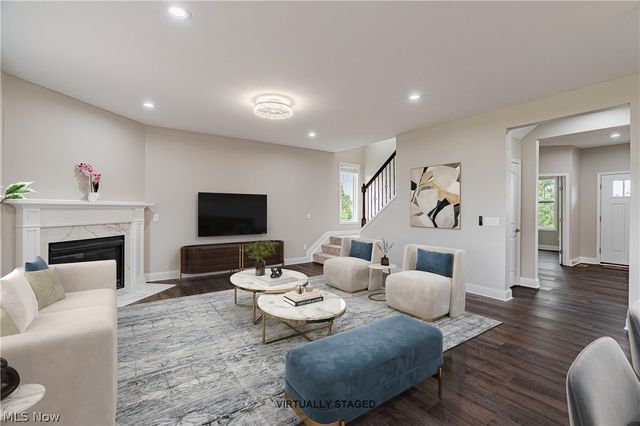 10194 Corbetts Lane, Twinsburg, OH 44087