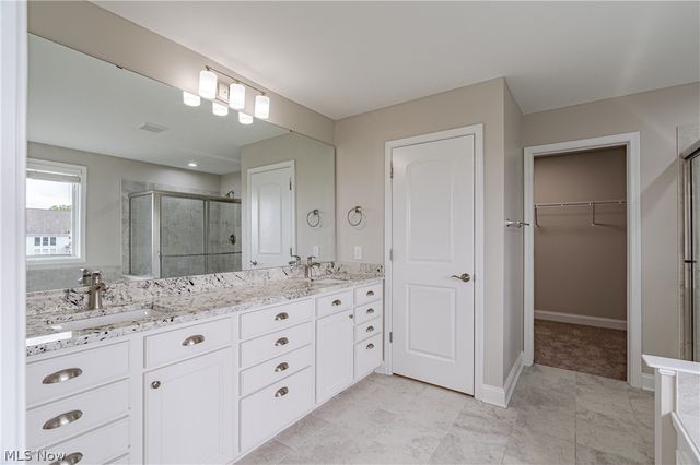 10194 Corbetts Lane, Twinsburg, OH 44087