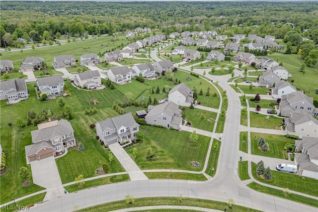 10194 Corbetts Lane, Twinsburg, OH 44087