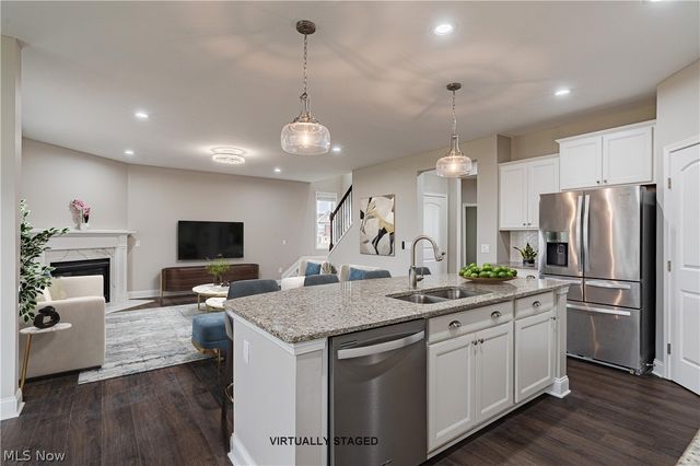 10194 Corbetts Lane, Twinsburg, OH 44087