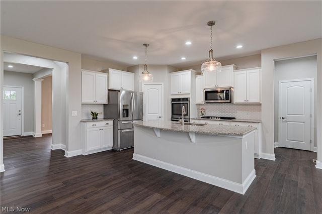 10194 Corbetts Lane, Twinsburg, OH 44087