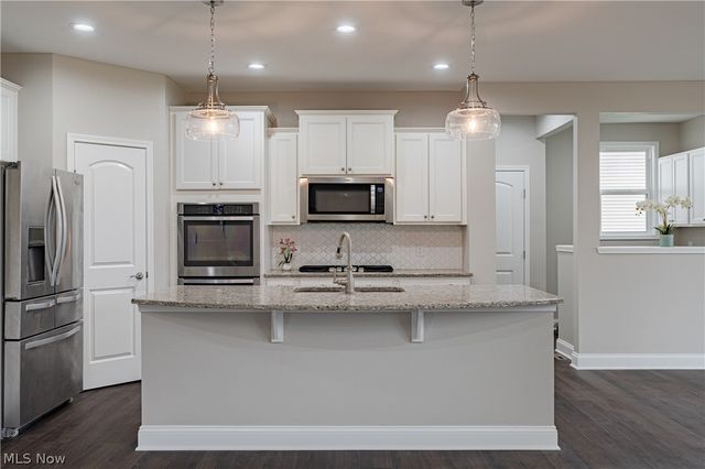 10194 Corbetts Lane, Twinsburg, OH 44087