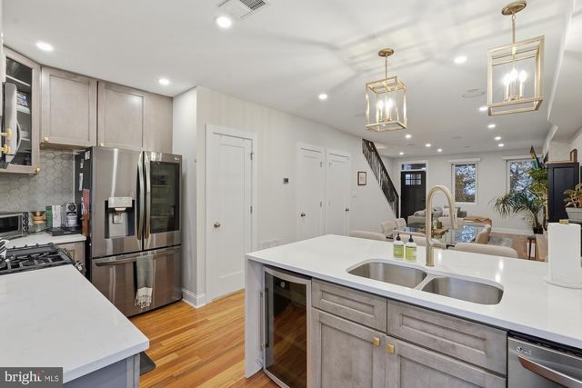 331 W ST NE, Washington, DC 20002