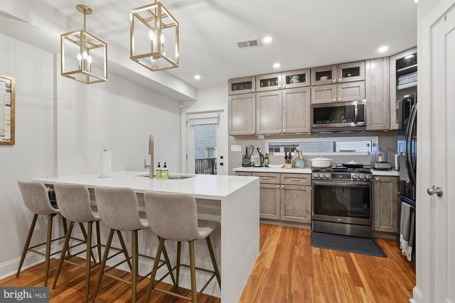 331 W ST NE, Washington, DC 20002