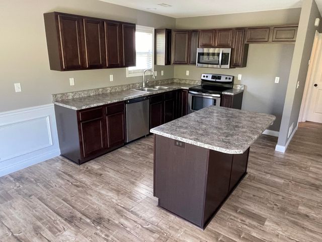 3503 TIMBER RUN DR, Columbia, MO 65203
