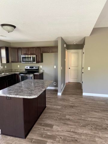 3503 TIMBER RUN DR, Columbia, MO 65203