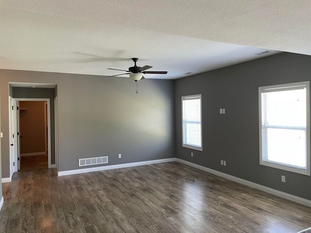 3503 TIMBER RUN DR, Columbia, MO 65203