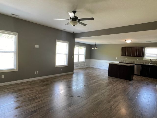 3503 TIMBER RUN DR, Columbia, MO 65203